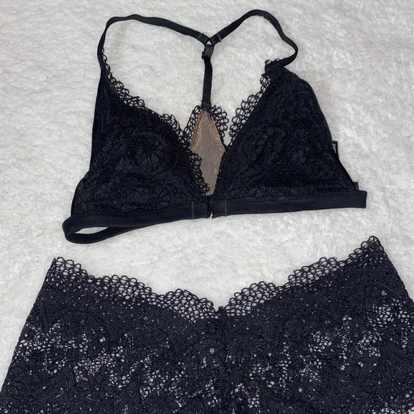Vs Lace Body by Victoria Unlined Racerback Bralette(Read Description) - Picture 1 of 6